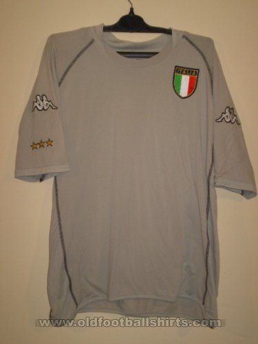 Italy Goalkeeper football shirt 2000