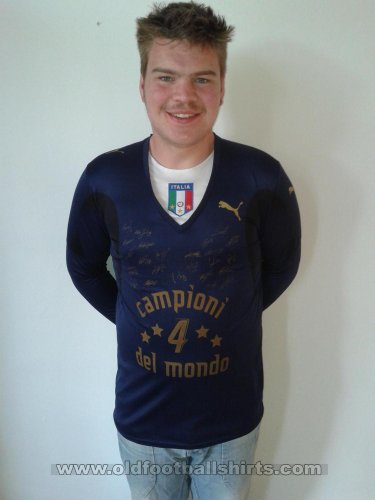 Italy Goalkeeper football shirt 2006 - 2008
