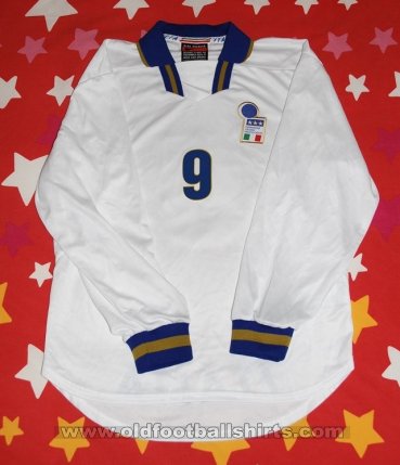 Italy Away football shirt 1994 - 1996