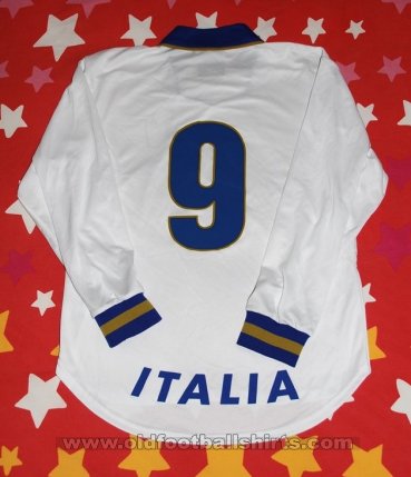 Italy Away football shirt 1994 - 1996