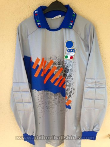 Italy Goalkeeper football shirt 1992 - 1993