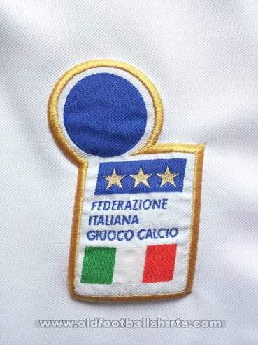 Italy Away football shirt 1996 - 1998