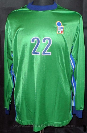 Italy Goalkeeper football shirt 1998 - 1999