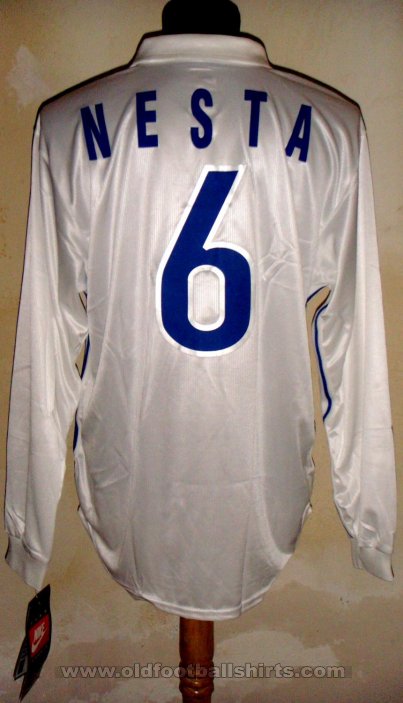 Italy Away football shirt 1998