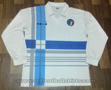 Italy Training/Leisure football shirt 1990