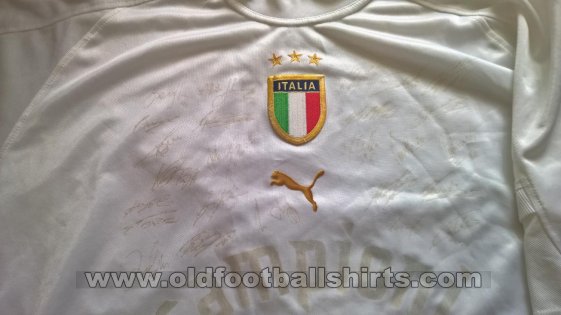 Italy Special football shirt 2004 - 2005