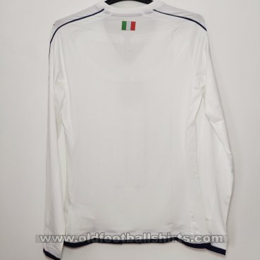 Italy Away football shirt 2016