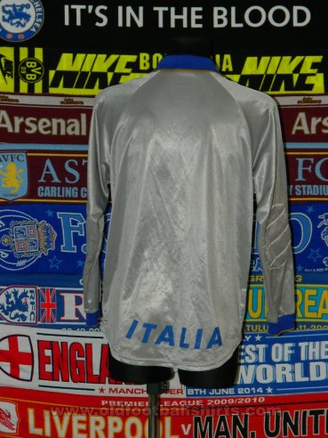 Italy Goalkeeper football shirt 1996 - 1998