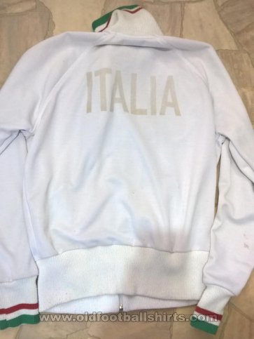 Italy Training/Leisure football shirt 1982 - ?