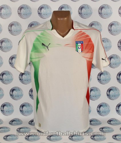 Italy Goalkeeper football shirt 2011 - 2012