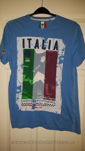 Italy Training/Leisure football shirt 2007