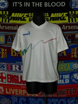 Italy Training/Leisure football shirt 1990 - 1994