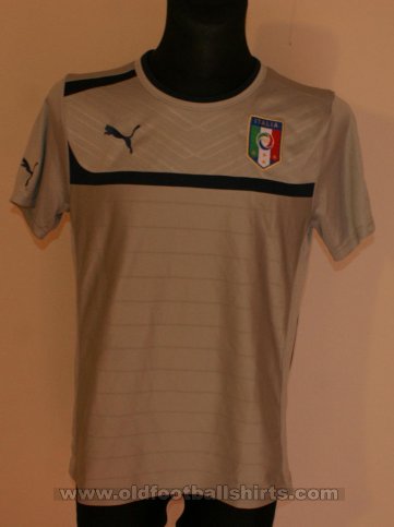 Italy Training/Leisure football shirt 2007