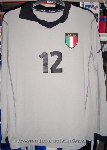 Italy Goalkeeper football shirt 2000