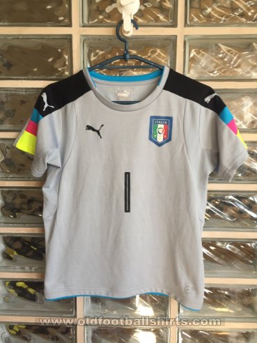 Italy Goalkeeper football shirt 2016 - 2017