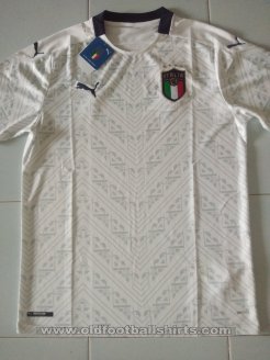 Italy Away football shirt 2020 - 2021