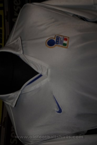 Italy Away football shirt 1998