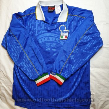 Italy Home football shirt 1995 - 1996