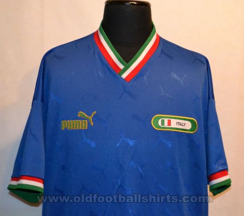 Italy Training/Leisure football shirt 1985 - 2016