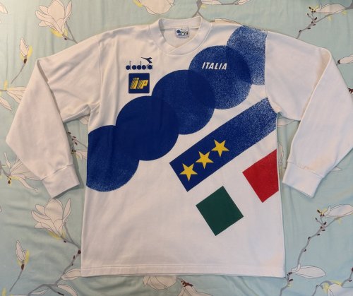 Italy Training/Leisure football shirt 1992 - 1994