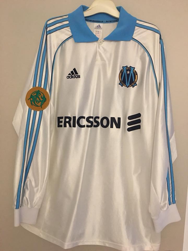 Olympique Marseille Extérieur Maillot de foot 2000 - 2001. Sponsored by