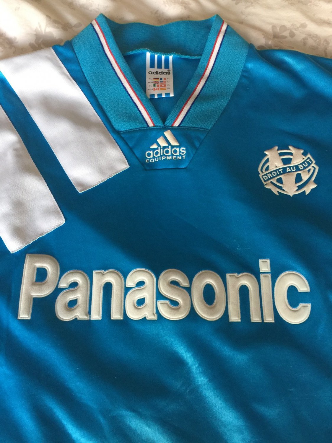 Olympique Marseille Extérieur Maillot de foot 1993 - 1994. Sponsored by ...