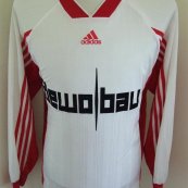 Home football shirt (unknown year)