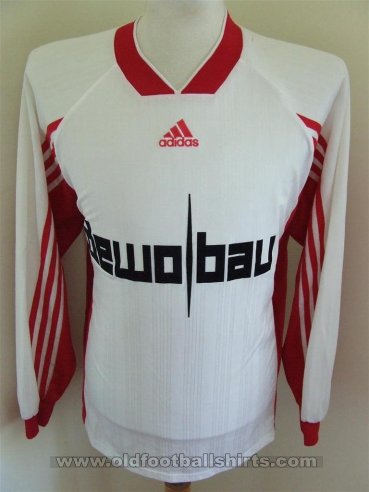 FC Falke Markt Schwaben Home football shirt (unknown year)