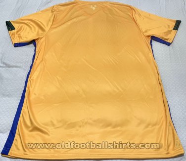 St Vincent and the Grenadines Home football shirt 2021 - 2022