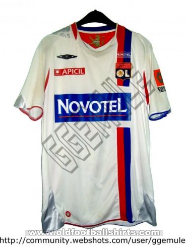 Olympique Lyonnais Home football shirt 2004 - 2005