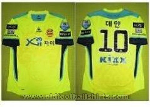 FC Seoul Away football shirt 2012 - 2013