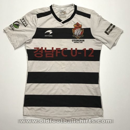 Gyeongnam FC Away football shirt (unknown year)