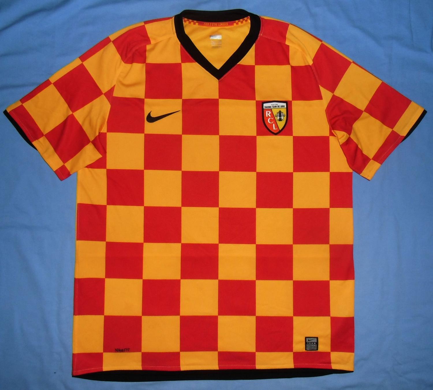 Lens Home Maillot de foot 2008 - 2009. Sponsored by Invicta France