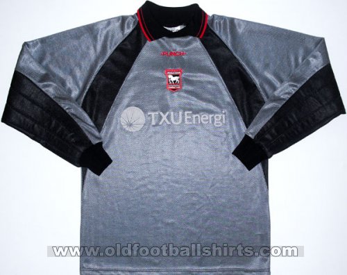 Ipswich Town Goalkeeper football shirt 2001 - 2002