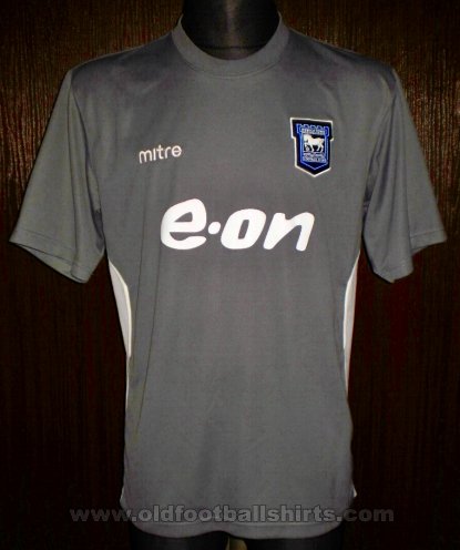 Ipswich Town Training/Leisure football shirt 2008 - 2011