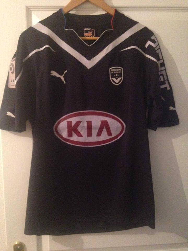 Bordeaux Home Maillot de foot 2010 - 2011. Sponsored by Kia