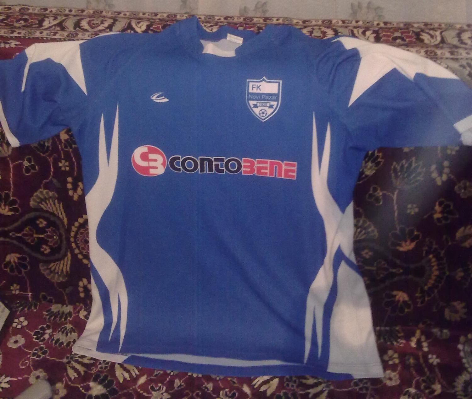 Novi Pazar Home football shirt (unknown year).