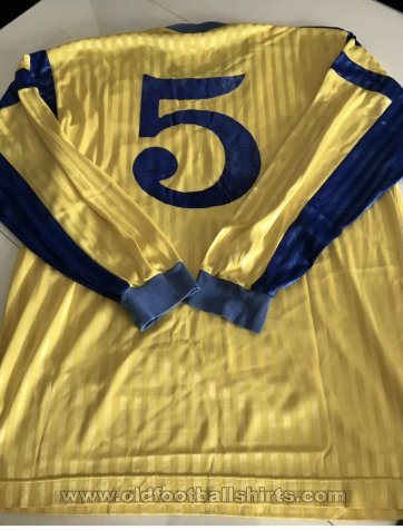 FC Gueugnon Home football shirt 1990 - 1991