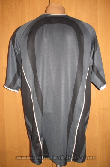 Paris Saint-Germain Third football shirt 2001 - 2002
