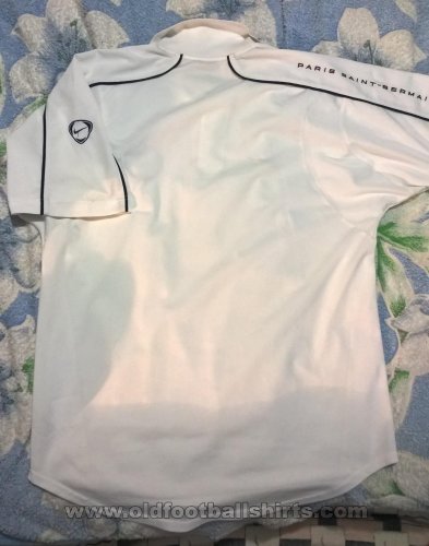 Paris Saint-Germain Training/Leisure football shirt (unknown year)