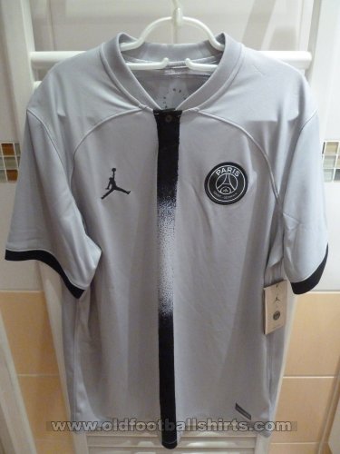 Paris Saint-Germain Away football shirt 2022 - 2023