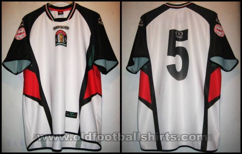 Lota Schwager Home football shirt 2005