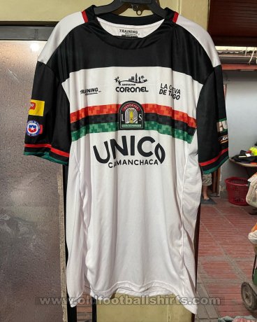 Lota Schwager Home football shirt 2022