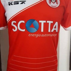 Malleco Unido Home football shirt 2016 - 2017 sponsored by Scotta