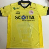 Goalkeeper football shirt 2018
