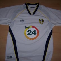 Leeds United Home football shirt 2006 - 2007 sponsored by Bet 24