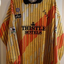 Leeds United Goalkeeper football shirt 1995 - 1996 sponsored by Thistle Hotels