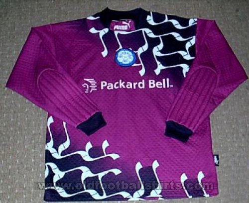 Leeds United Goalkeeper football shirt 1996 - 1998