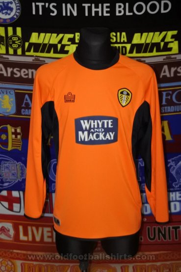 Leeds United Goalkeeper football shirt 2005 - 2006