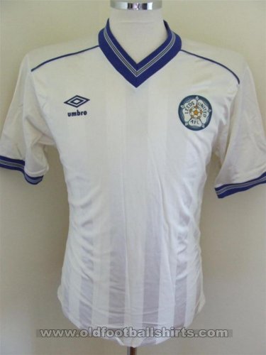 Leeds United Home baju bolasepak 1984 - 1985